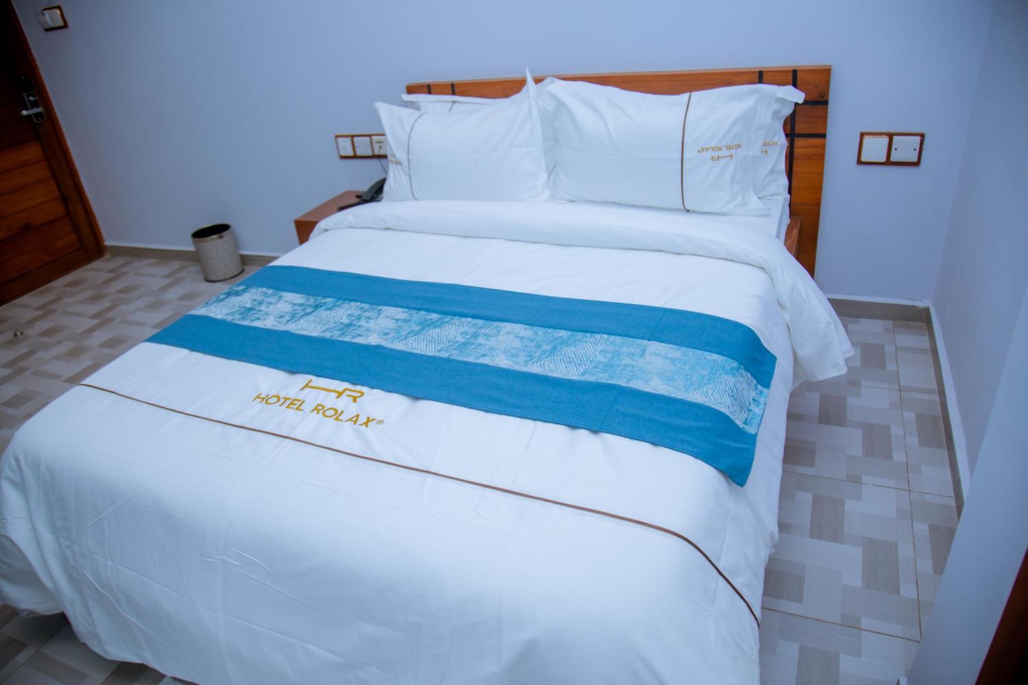 Hotel Rolax Dar es Salaam Ngoại thất bức ảnh