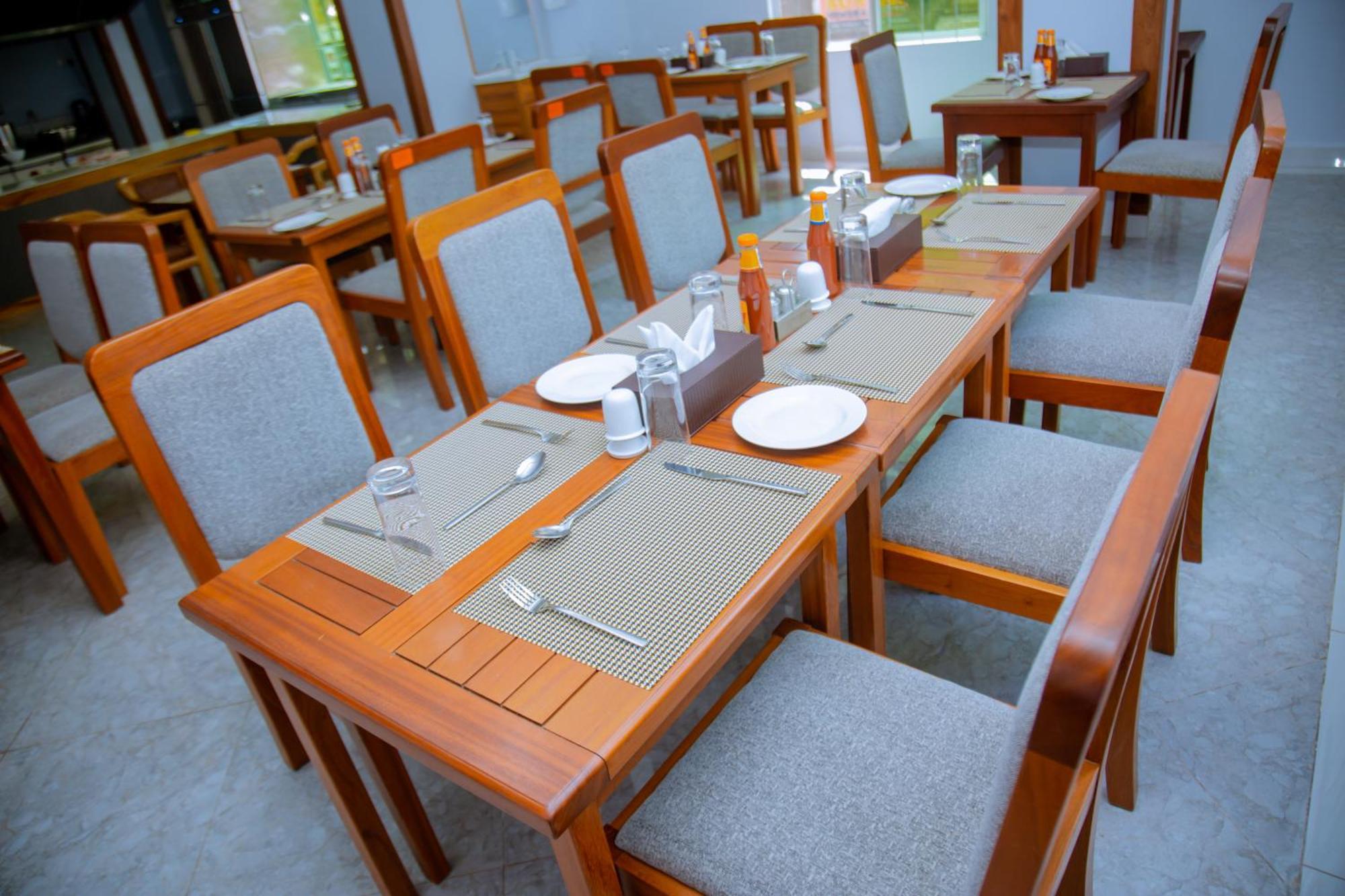 Hotel Rolax Dar es Salaam Ngoại thất bức ảnh