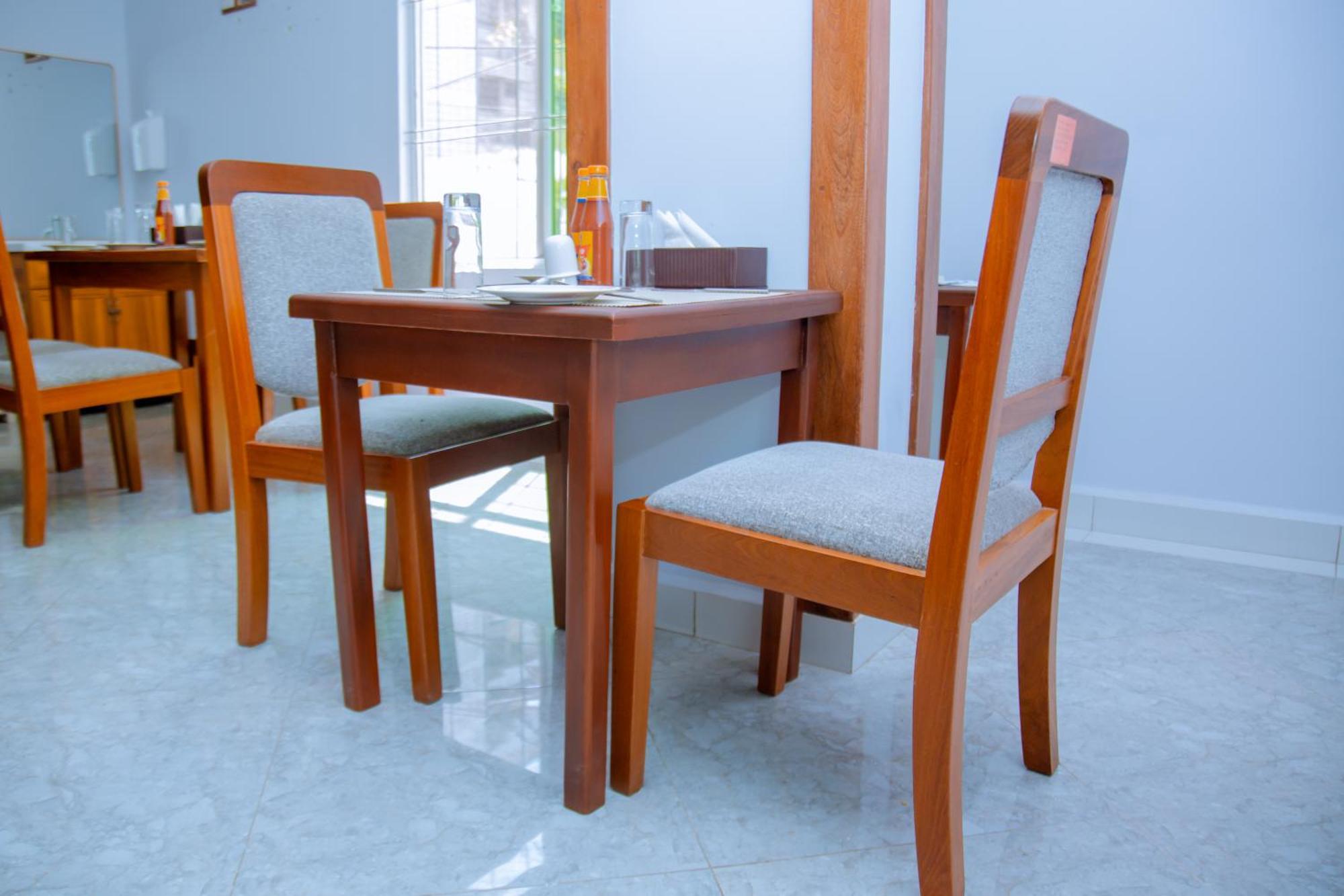 Hotel Rolax Dar es Salaam Ngoại thất bức ảnh