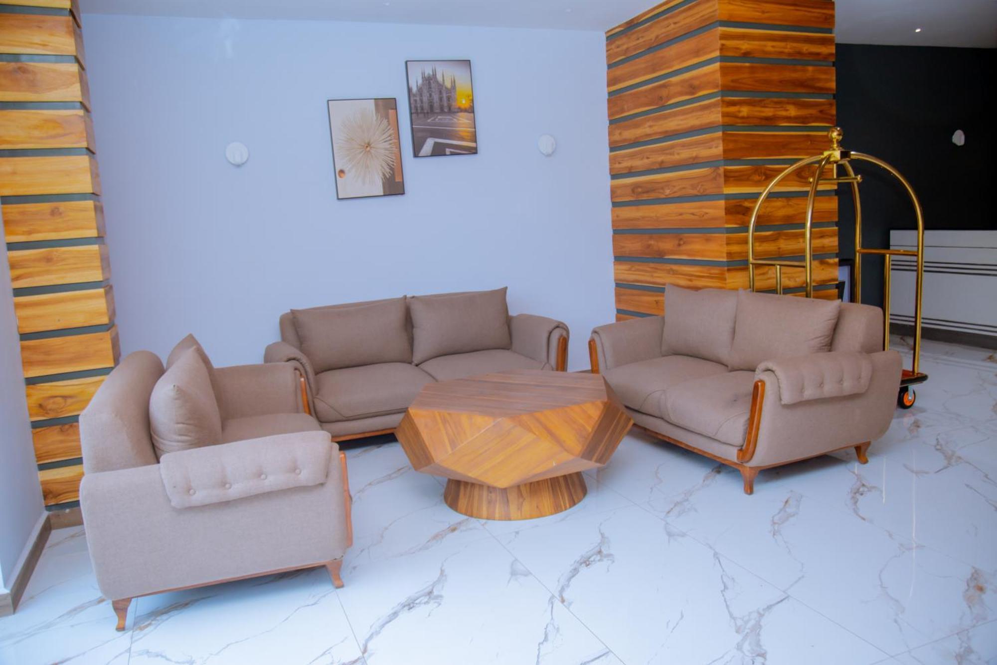 Hotel Rolax Dar es Salaam Ngoại thất bức ảnh